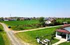 Teren intravilan in zona rezidentiala, la 1 km de A0 si A1 - 20