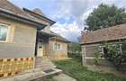 Casa comuna Mociu cu 1700 mp teren - 1