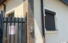 Casa la sol, renovata ,caramida, pentru locuit sau spatiu birouri, zona  buna - 3