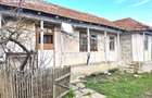 Casa batraneasca si teren intravilan, in sat Sarbi, comuna Banca, jud Vaslui - 1