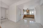 Apart.  cu CURTE ! Parcare + 2 BAI! In Prelungirea Ghencea! TVA inclus - 2