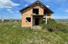 RECO Teren intravilan cu casa in rosu, Zona Vadu Crisului, Bihor - 2