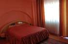 Apartment 3 camere decomandat, mobilat, doua balcoane, centrala gaze. Negociabil - 2