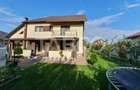 Casa 5 camere 3 bai 2 terase garaj magazie de vanzare 180 mp utili - 1