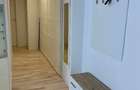 Ofer spre închiriere apartament cu 3 camere - 3
