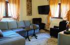 Apartament cu trei camere  in vila  ,Busteni - 2