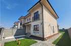 Duplex de vanzare - 5 camere - despartit prin zid dublu - 1