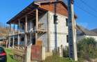 Casa + 20 arii  teren, distanta  30 km de Bistrita - 2