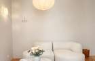 Rare Find | Apartament de Design în casă - 2