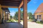 Casa 500 mp, spatiu comercial 122 mp, teren  7900mp - Botiz - 9