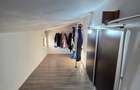 Casă cu 5 camere și garaj, teren 1400 mp