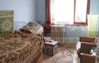 Apartament cu 3 camere, 64 mp,decomandat, etaj intermediar, zona Flora - 2