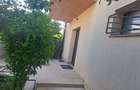 Casa Individuala 5 camere+Zona Confort City Popesti Curte 400 mp Gradina Terasa - 2