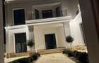 Vilă Exclusivistă în Pipera | 530 mp Utili | Teren 1.000 mp | 12 Camere | Person - 16