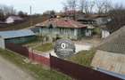 Gospodărie tradițională în localitatea SECUIA, la 10 km de Vaslui; - 3