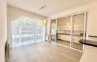 Individual villa with pool, 6 bedrooms, Iancu Nicolae - 8
