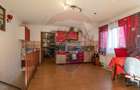 Casă / Vilă cu 6 camere de vânzare în zona Sagului - 11