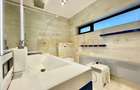 CASA INDIVIDUALA/SUPERBA/PIPERA/EROU IANCU NICOLAE/PISCINA/CURTE GENEROASA - 38
