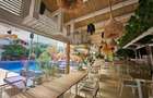 Complex agrement cu piscină și bar | Afacere la cheie funcțională | 905 mp | - 2