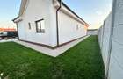 Casa individuala 3 camere,2 bai,o bucatarie,beci incalzire pardoaseala teren 450 - 3