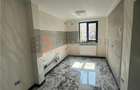 Apartament 3 camere cf 2 semidecomandat zona Grang - 13