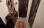 Apartament cu 3 camere, etajul 2/4, zona Dacia - 7
