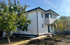 CASA MODERNA SI BINE CONSTRUITA CU CRAMA SI TEREN GENEROS - 5