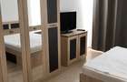 3 camere între metrou Unirii și Tineretului, Parcul Carol, vedere Casa Poporului - 2