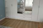 Apartament spațios cu 3 camere, ideal pentru familie, cu 2 locuri de parcare