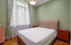 Traian, apartament in vila, 5 camere - 8