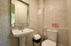 Spatiu Comercial *180mp* // 2 parking spaces // Stefan Cel Mare - 22