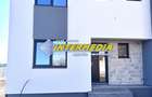 Casa noua in Cetate 4 camere teren 340 mp finisata 90 % - 3