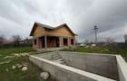 Casa la rosu din caramida de vanzare in comuna Carligele - 1
