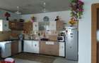 Vand sau schimb casa la tara cu apartament 2...3 camere in Bucuresti. - 3
