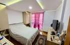 Apartament cu 4 camere de vânzare pe Strada Longinescu - 15