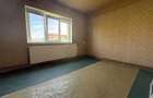 Apartament cu 2 camere, 52 mp + balcon, etaj 4/5 - Ideal pentru investitie - 2