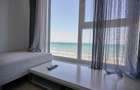 Vedere frontala - 3 Camere - Alezzi Beach Resort - Mamaia - PARCARE - 5