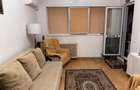 Proprietar -închiriez apartament 2 camere -balcon generos - 2