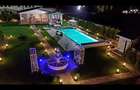 Vila spatioasa,  cu piscina si gradina matura  - 1