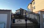 Vanzare Casa/Villa 6 camere 3 bai 3 wc -uri Dobroiesti 0% Comision - 2