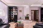 Vila eleganta langa Parcul Circului, 9 camere si 300 mp curte  - 9