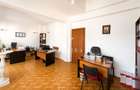 | Vila de INCHIRIAT | 12 camere | Șoseaua NORDULUI | - 12