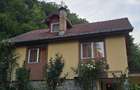 Proprietar, vând casă P+M, loc. Boș, jud. Hunedoara,  8km de Castelul Corvinilor