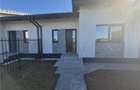 Duplex pe parter - zona buna - posibilitate alegere finisaje - bucatarie inchisa - 1