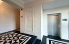 Penthouse cu 4 camere // terasă 70 mp / 200 mp / 3 parking / Straulesti