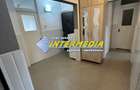 De Vanzare Apartament 4 camere decomandat 83 mp etaj 1 finisat complet - 2