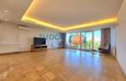 Elegant 2-Bedroom Duplex Apartment with Panoramic Park Views - 4