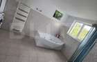 Proprietate de vanzare, 2 case, 327 mp, zona Tecuci