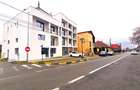 Spatiu comercial stradal - Novaci - centru - 2