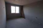 Duplex superb - bucatarie inchisa - teren 375 mp - canalizare - 7
